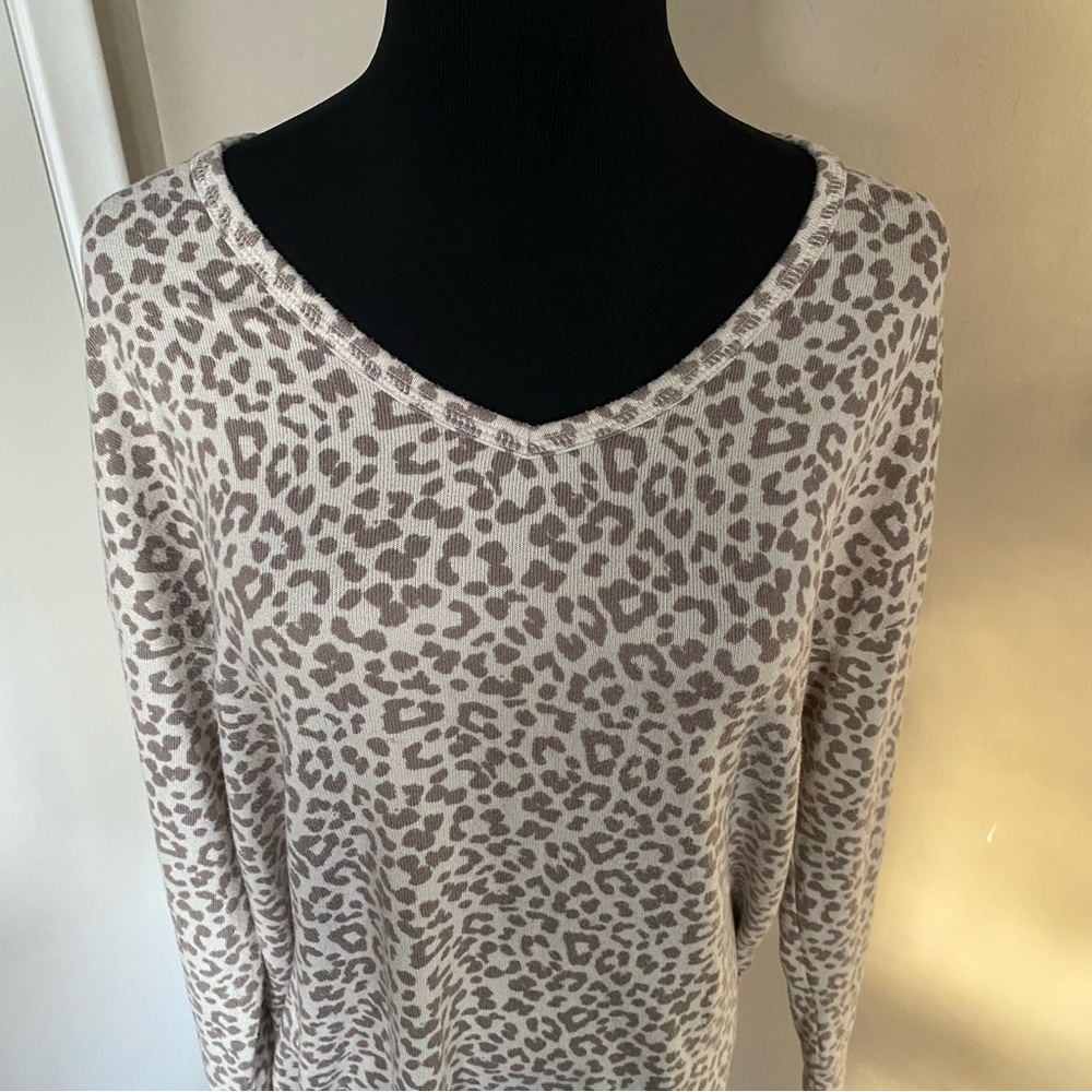 American Eagle Outfitters Medium Weight Cheetah Print Tunic Top